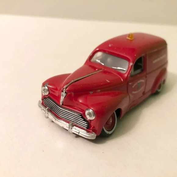 Solido 1/43 Peugeot 203 Pompiers Fire  and Emergency Vehicle Made in France Worn - Picture 4 of 11